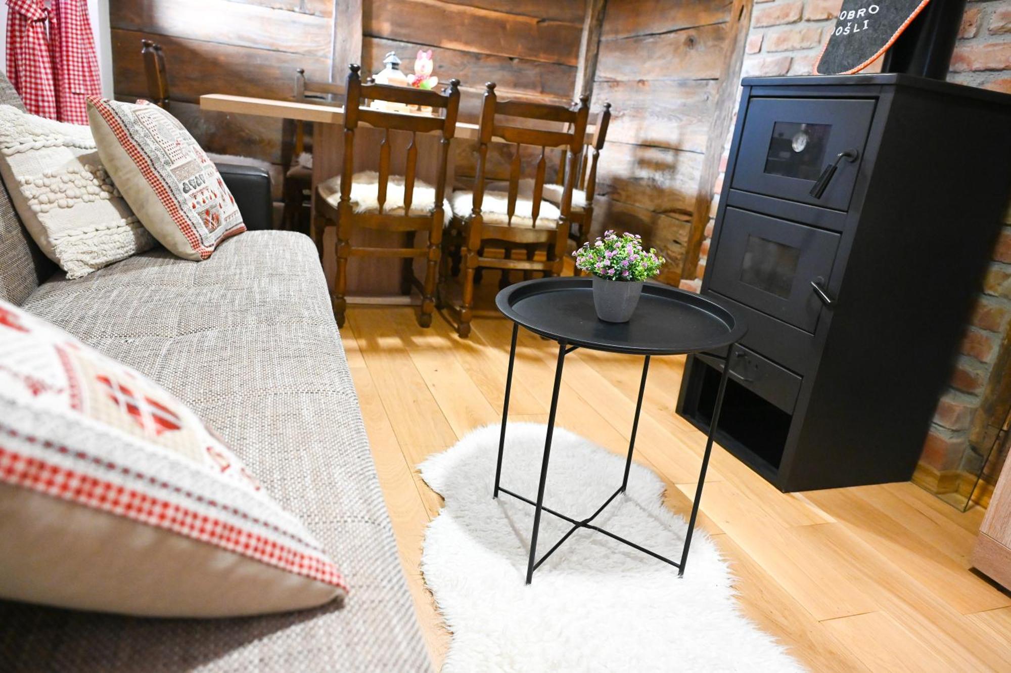 Val Hills Rural Holiday House Gaj ภายนอก รูปภาพ
